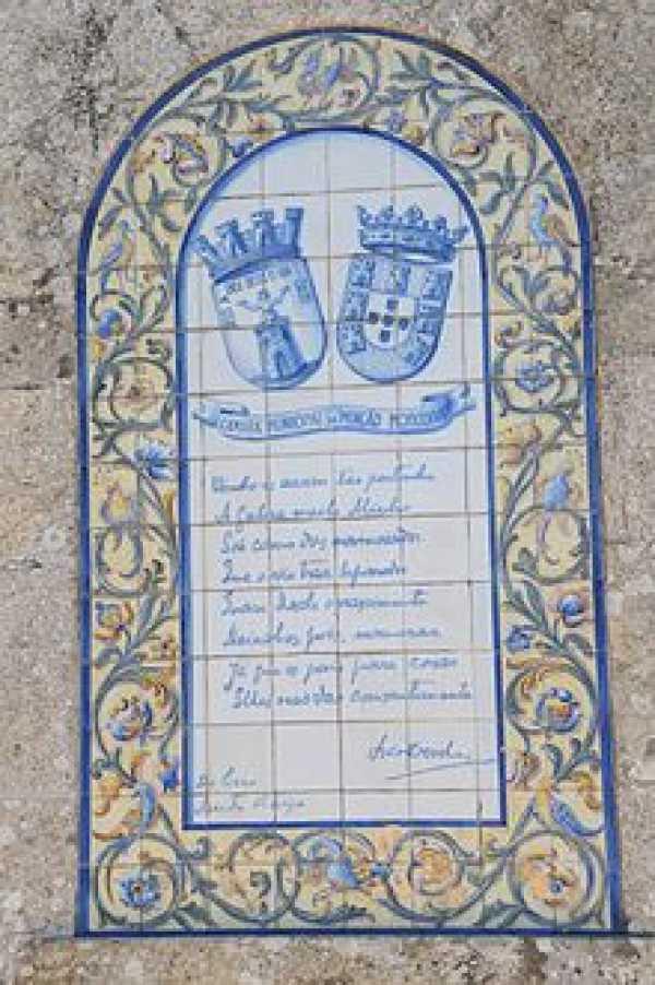  Painel de azulejos de João Verde