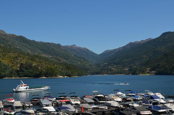 Embarcação “Rio Caldo”