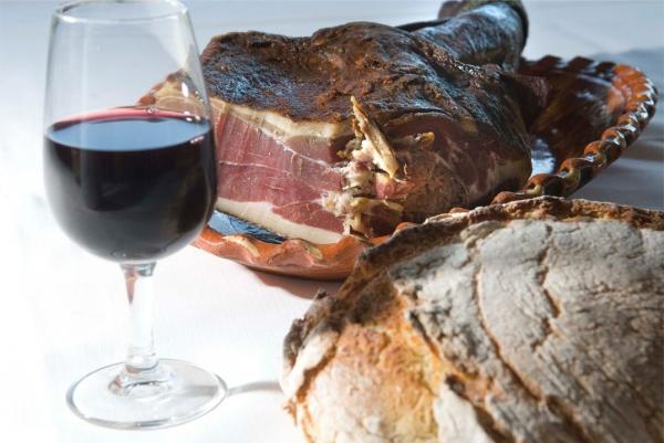 Gastronomia e Vinhos
