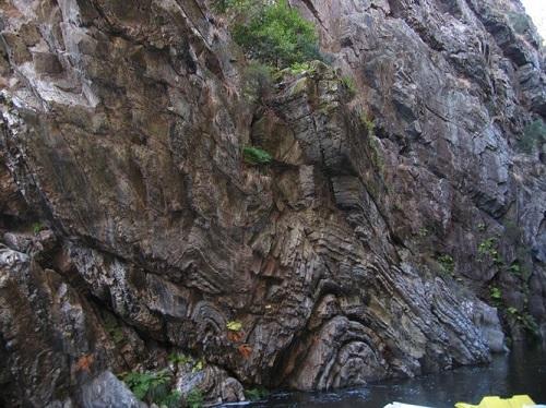 Rochas Paleozoicas e as Serras