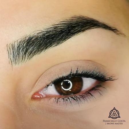 Designer sobrancelha (depois da 1 sessão e sucessivas)