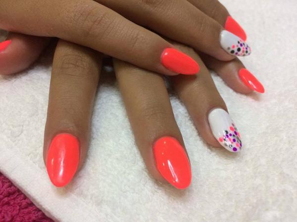 CABELEIREIRO E ESTÉTICA