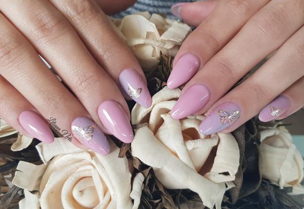 ESPECIALISTA EM UNHAS