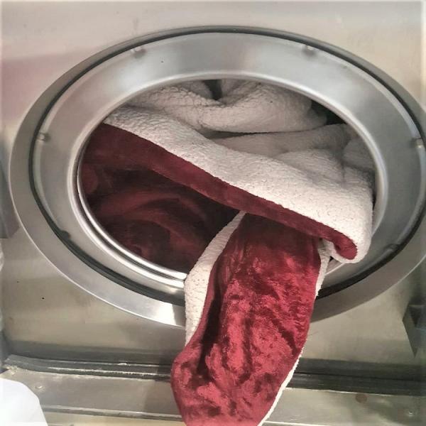 SERVIÇOS DE LAVANDARIA PROFISSIONAL DE CONFIANÇA