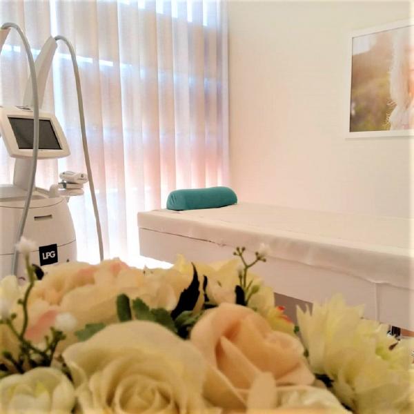 VARIADA OFERTA DE SERVIÇOS DE SAUDE E BEM ESTAR