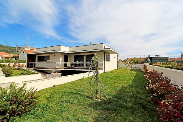 Moradia nova em Areosa - Viana do Castelo