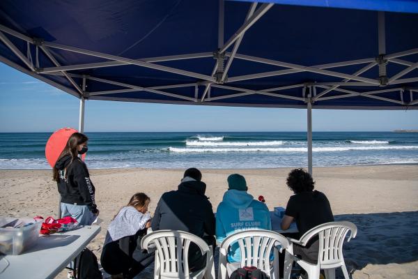 ESCOLA DE SURF TODO O ANO