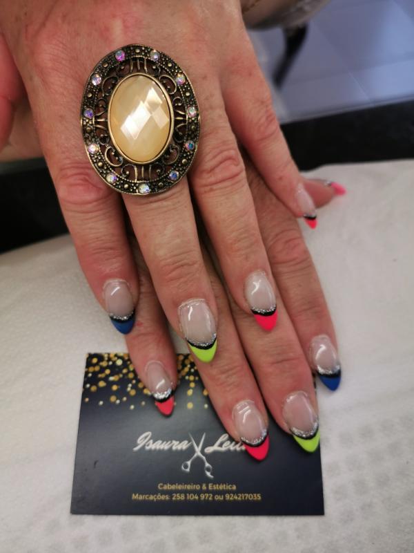 SERVIÇOS ESTÉTICA | ACRÍLICO | CABELEIREIRO