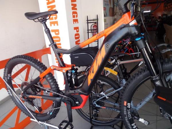 MAIS DE 40 ANOS DE EXPERIÊNCIA