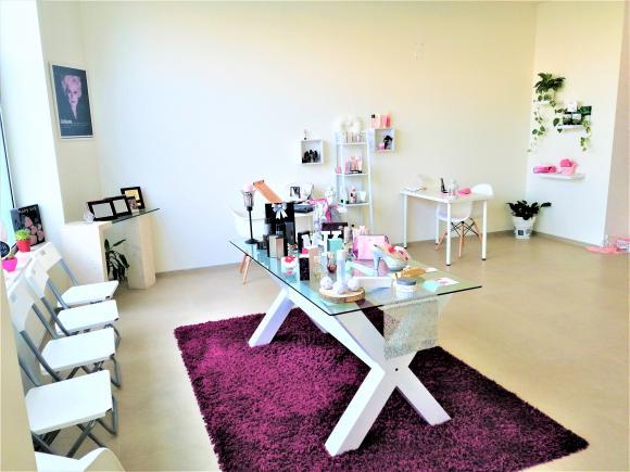 CONSULTORA DE BELEZA E FORMAÇÃO 