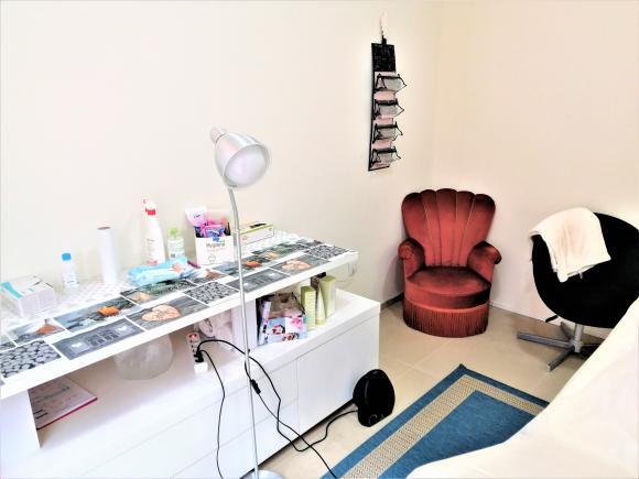 VARIADA OFERTA DE SERVIÇOS DE SAÚDE E BELEZA