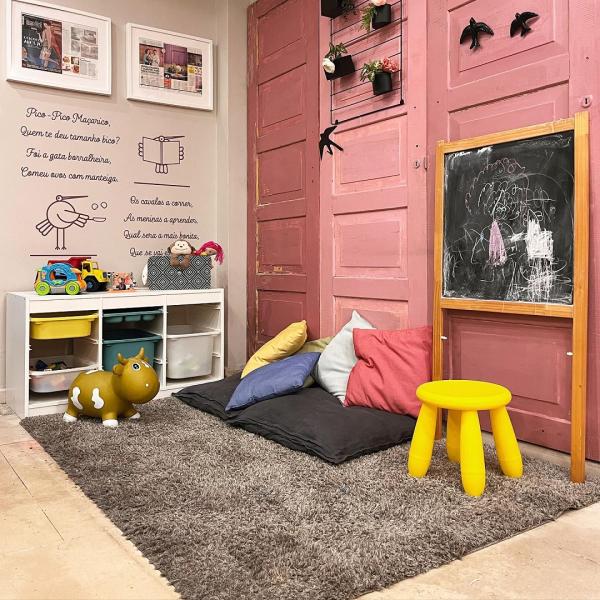 O CANTINHO DAS CRIANÇAS