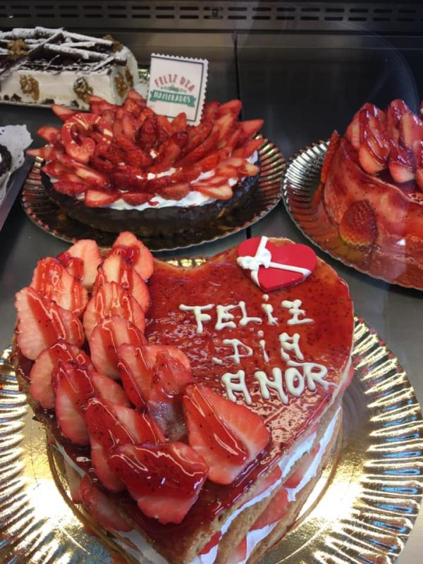 ENCOMENDA O SEU BOLO 