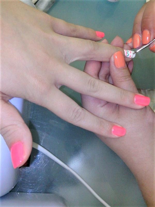 CUIDAMOS DAS SUAS UNHAS