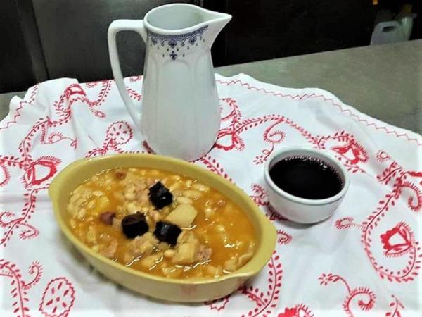 COMIDA TRADICIONAL PORTUGUESA