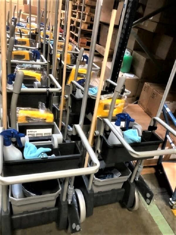 PRODUTOS E ACESSÓRIOS DE LIMPEZA