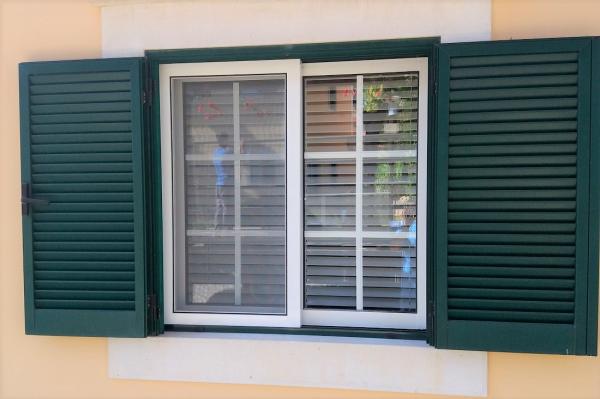 PORTADAS E PERSIANAS