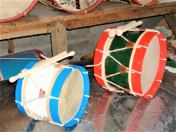 VENDA E ALUGUER DE CAIXAS E BOMBOS