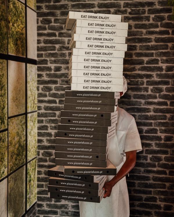 COM SERVIÇO TAKE AWAY