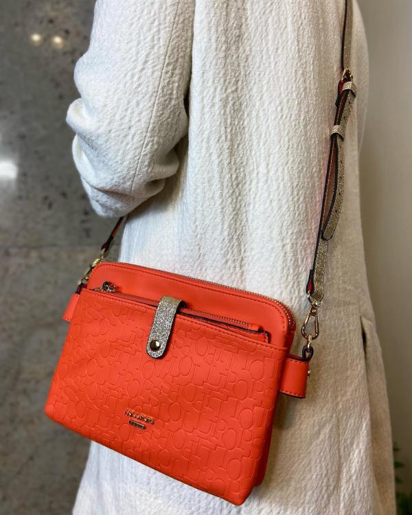 VESTUÁRIO E ACESSÓRIOS