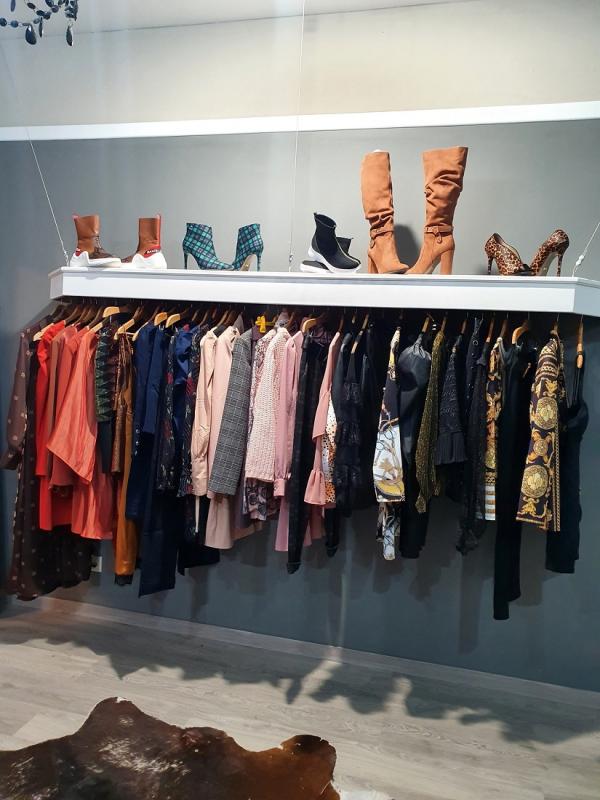 PRONTO A VESTIR PARA HOMEM E MULHER