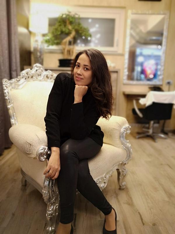 Especialista em sobrancelhas/eyeliner/lábios/tricopigmentação