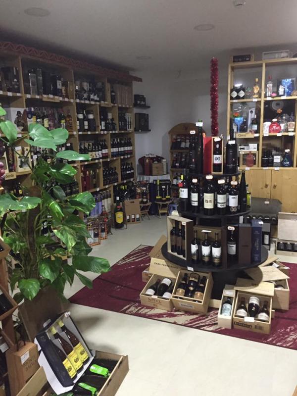 PRODUTOS CASEIROS E CHARCUTARIAS DA REGIÃO