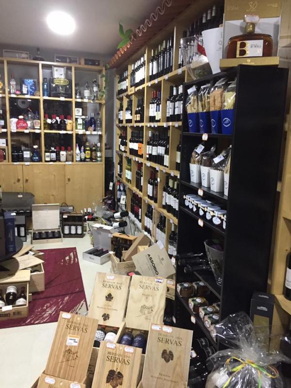 AGUARDENTES | VINHOS | ESPUMANTES | GINS | VINHOS DO PORTO