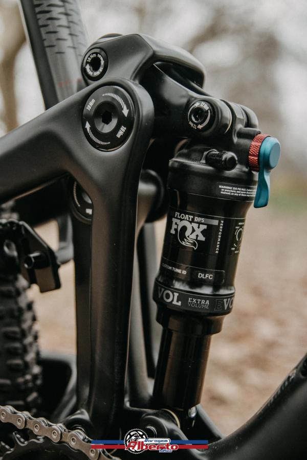 LOJA ESPECIALIZADA EM BICICLETAS