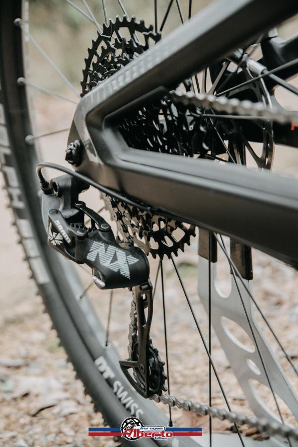 MARCAS E ARTIGOS DE ALTA QUALIDADE