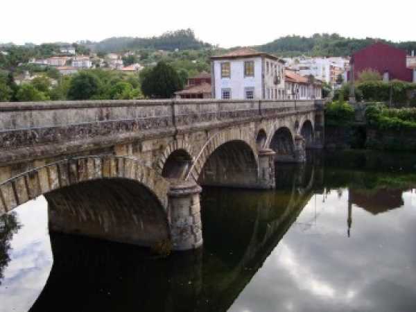 https://www.portugalplease.com/uploads/imagens-temas/visitar_arcos07.jpg