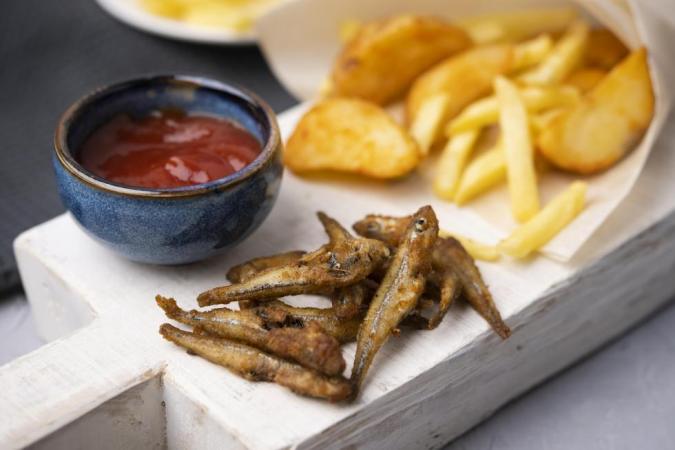 Peixinhos com Batatas Fritas