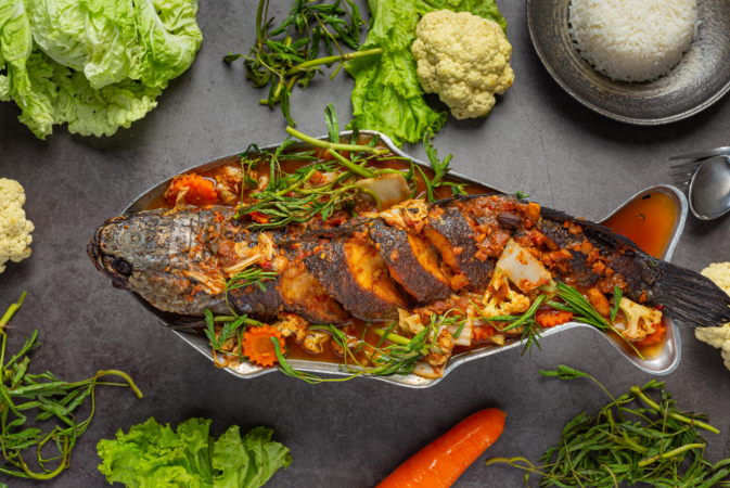 Dourada grelhada com couve salteada