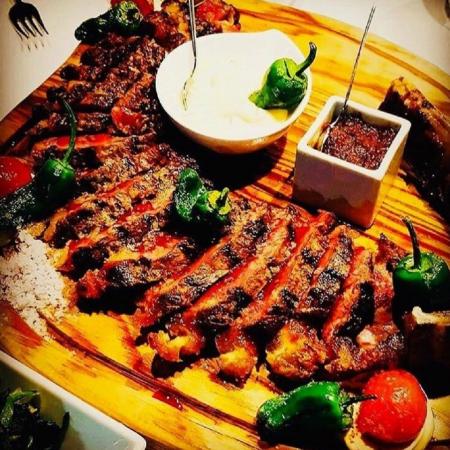 Perna de ganso confitada, cogumelos 