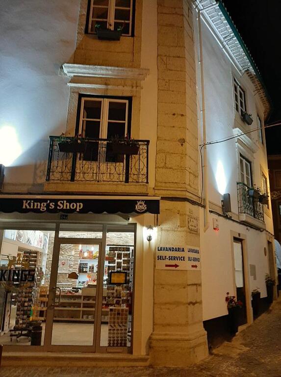 APARTMENT 6 ROMANTIC ( ATIC )