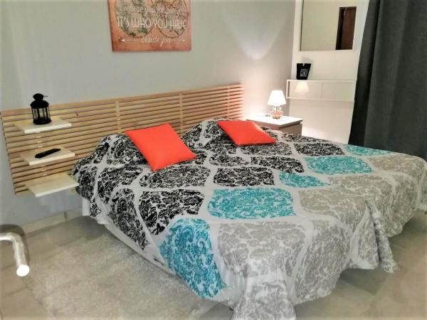 Guest House & Hostel