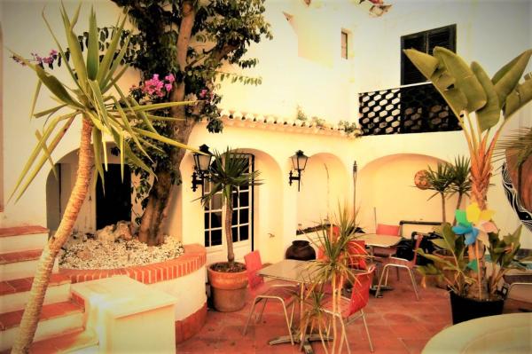 Hostel The White Butterfly