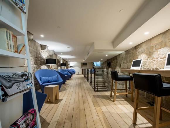 Hostels Bluesock Porto