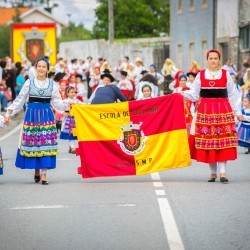 ESCOLA DE FOLCLORE SANTA MARTA DE PORTUZELO