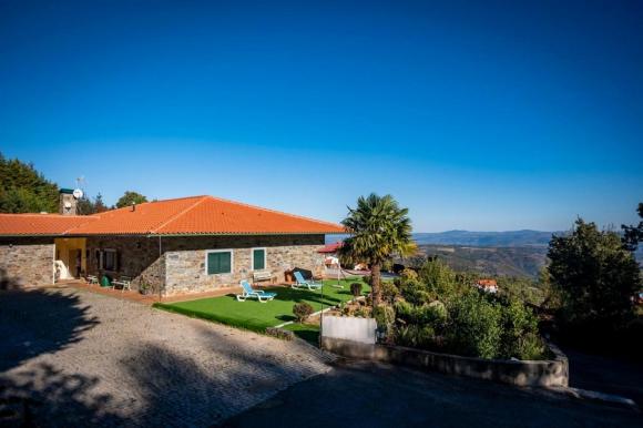 Casa Pereira em Alfândega da Fé