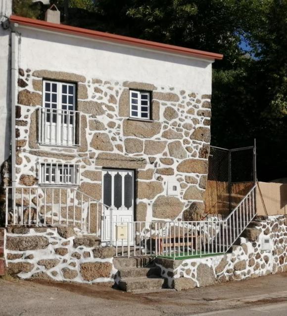 Refúgio d`Aldeia da Serra